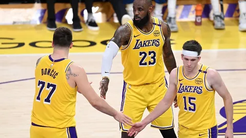 阿兰布鲁红牌离场，皇社替补仅8分钟，多古造点对手也染红